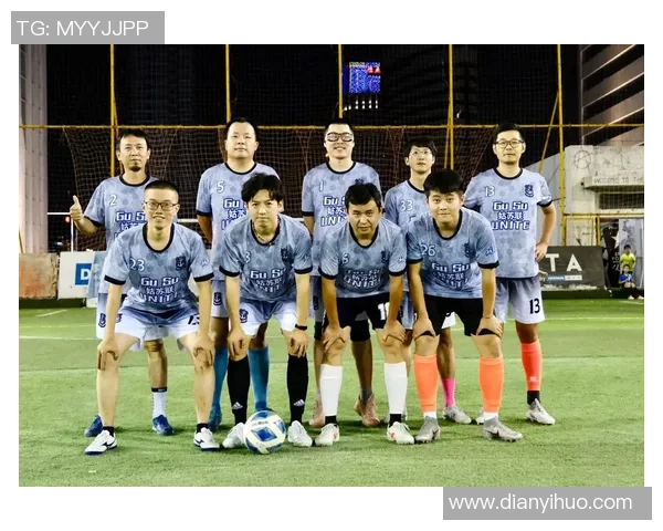 足球球星颠纸巾挑战赛引发关注 网友纷纷模仿成新潮流